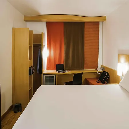 Ibis Lagos Ikeja Exterior photo
